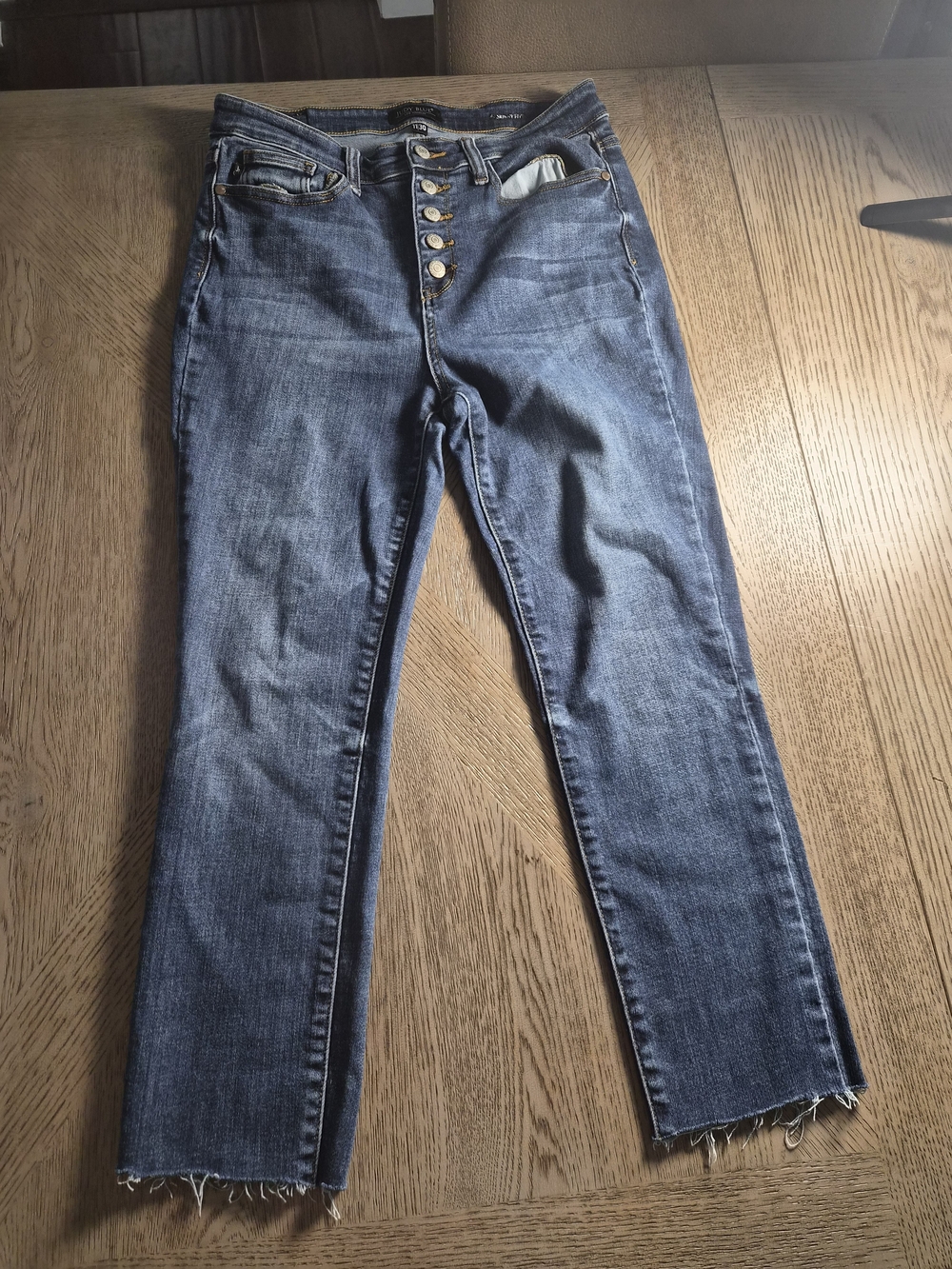 Judy Blue Medium Wash High-Rise Skinny Jeans with Button Fly